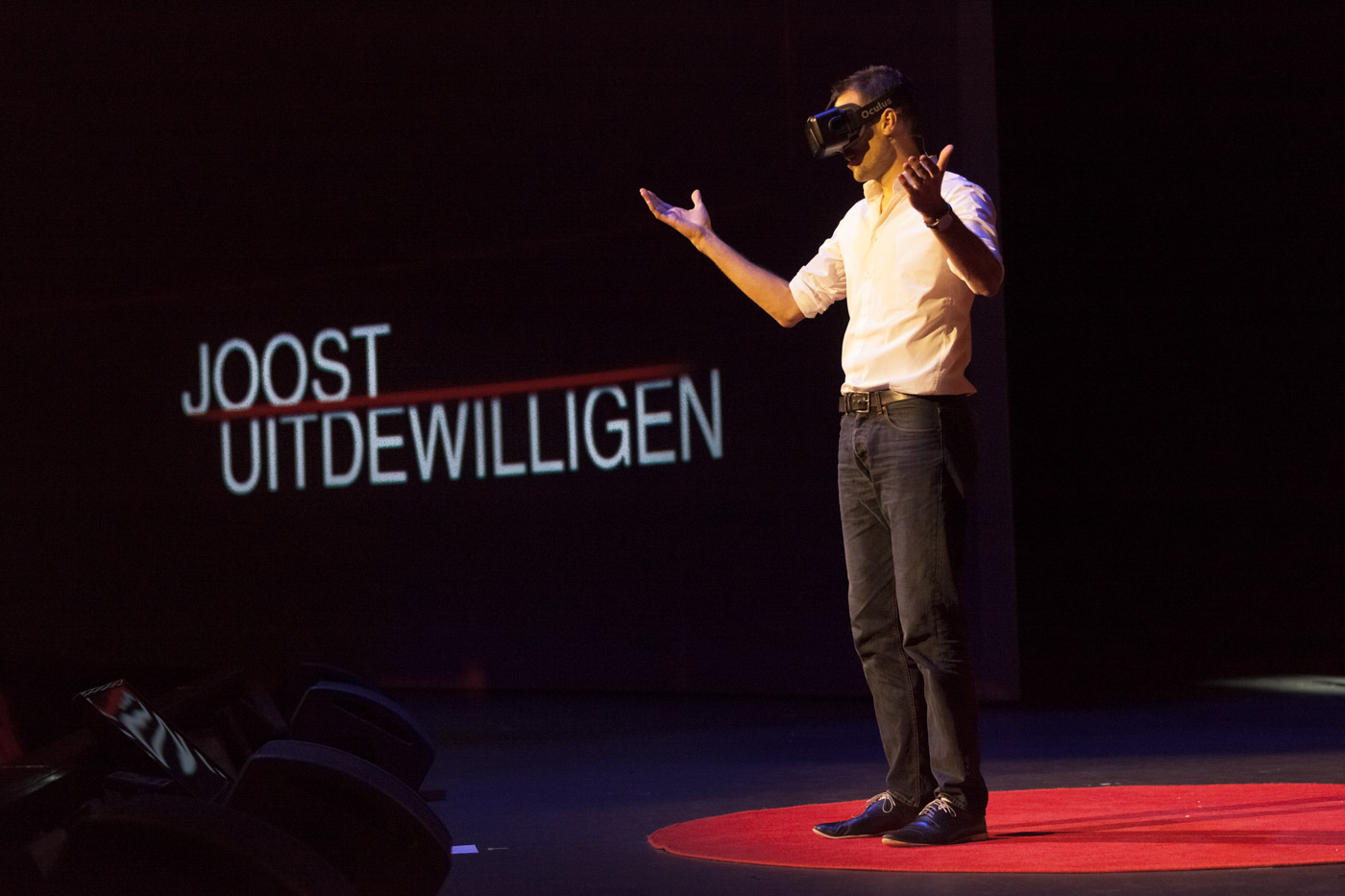 Joost Uitdewillegen – How immersive learning can help us understand each other